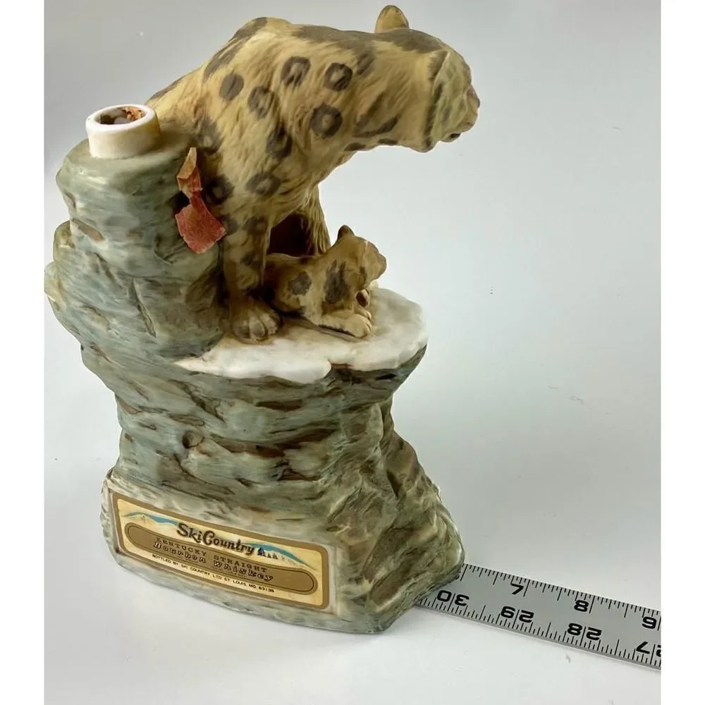 Vintage 1979 Ski Country Snow Leopard Empty Decanter Limited Edition - No Lid BU